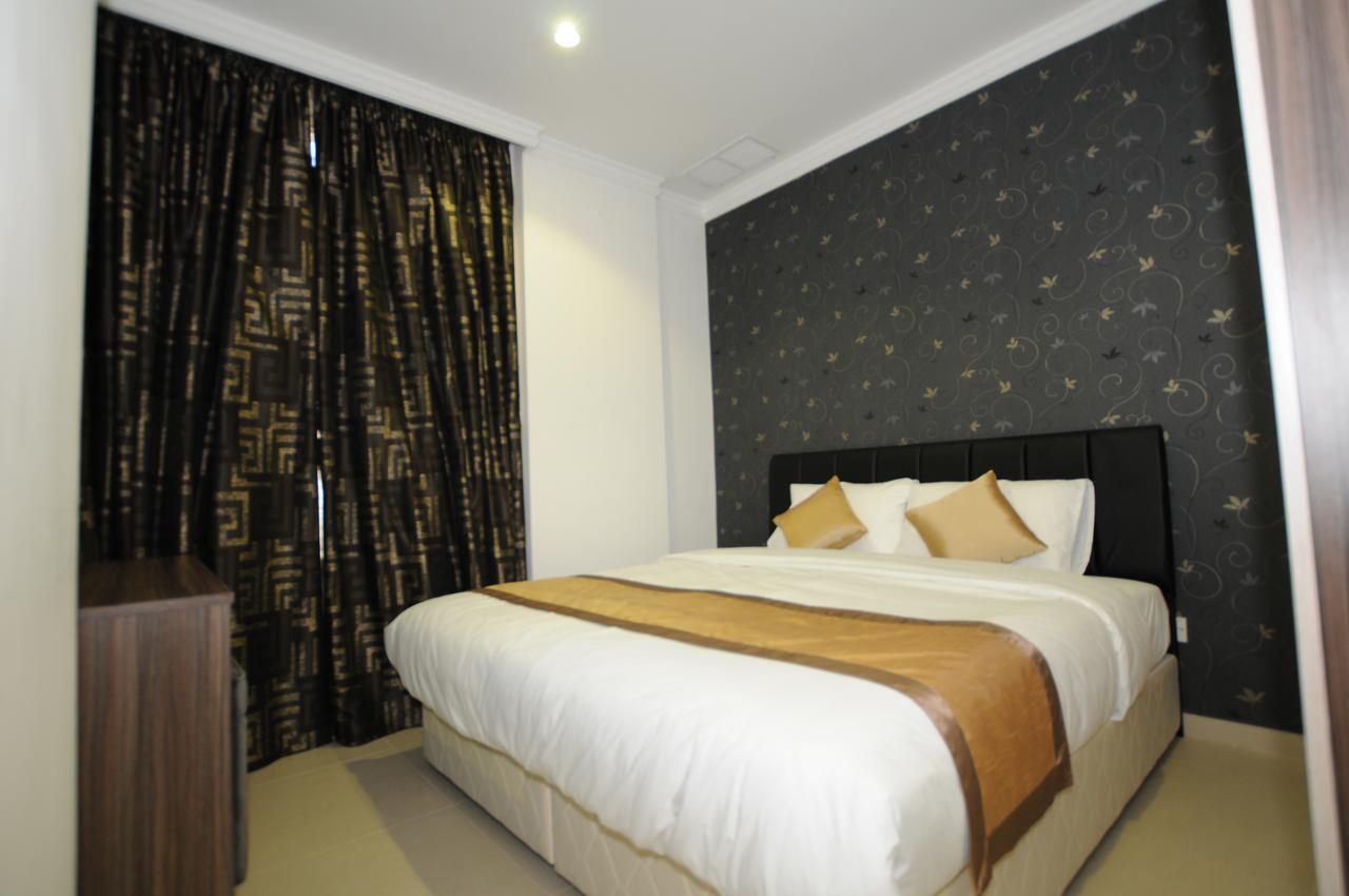 Al Muhanna Plaza Luxury Apartments Kuwait City Eksteriør bilde