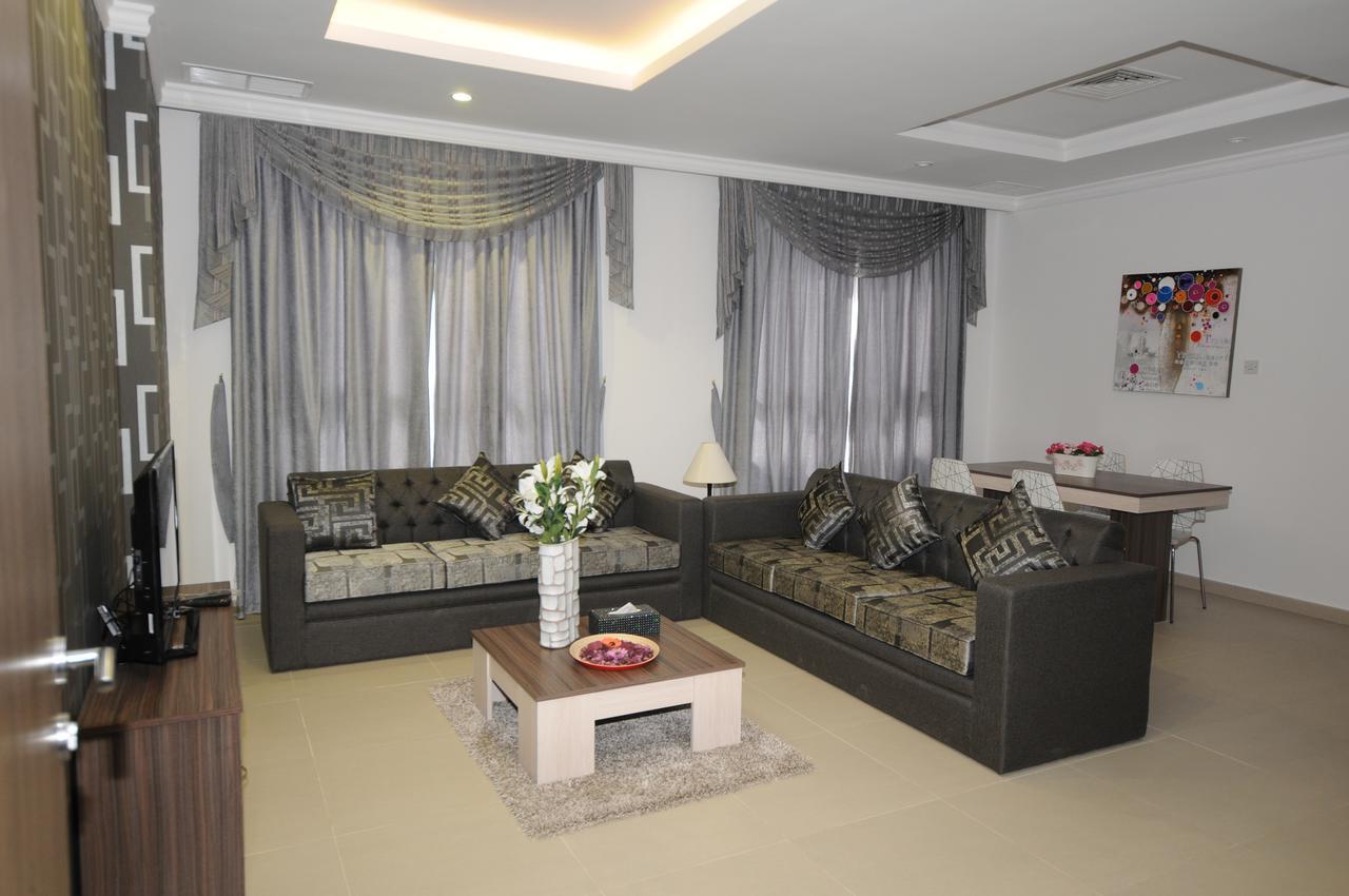 Al Muhanna Plaza Luxury Apartments Kuwait City Eksteriør bilde