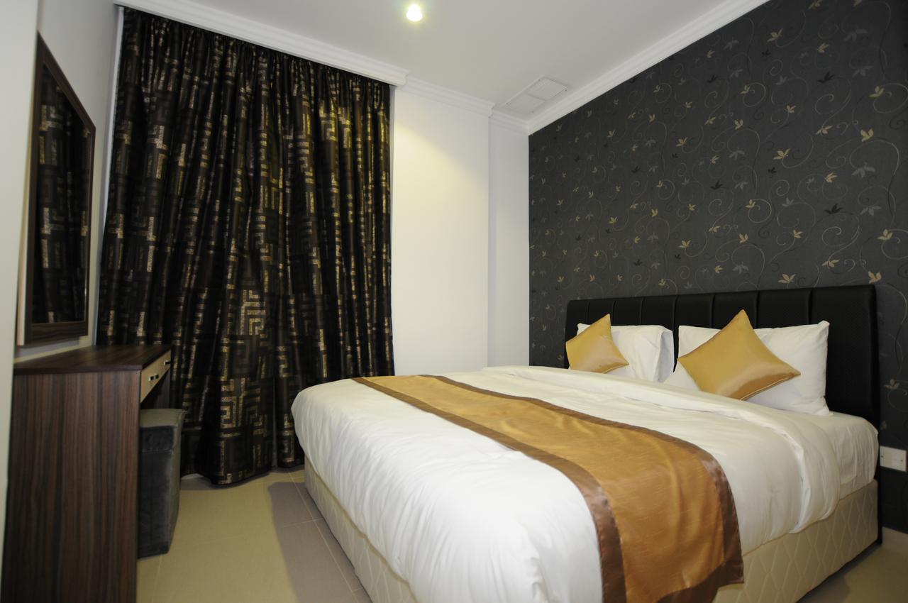 Al Muhanna Plaza Luxury Apartments Kuwait City Eksteriør bilde
