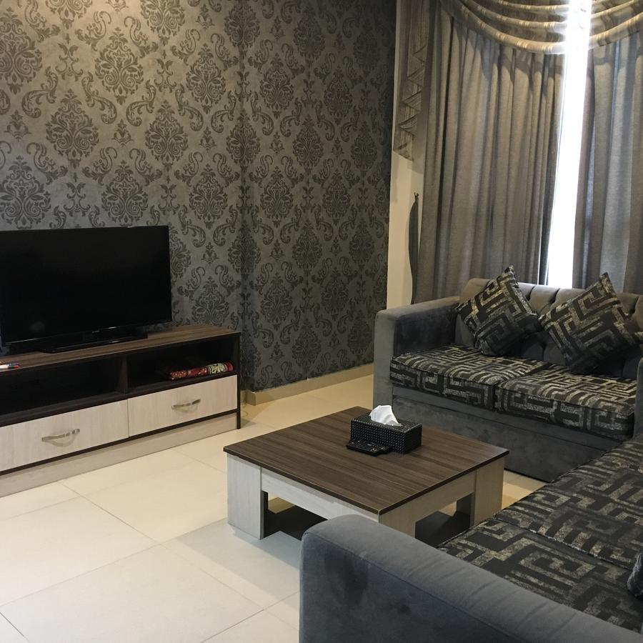Al Muhanna Plaza Luxury Apartments Kuwait City Eksteriør bilde